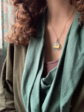 Load image into Gallery viewer, 24k Keum Boo Lion Silhouette On a Stamped Background