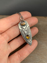 Load image into Gallery viewer, Owl pendant - Tourmaline