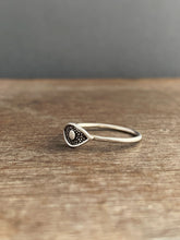 Load image into Gallery viewer, Unique Eye stacking ring