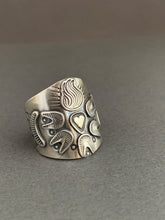 Load image into Gallery viewer, Large Size 9.5 sacred heart shield ring
