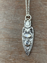 Load image into Gallery viewer, Owl pendant #20 - Labradorite and Rainbow Moonstone