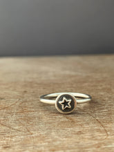 Load image into Gallery viewer, Star ring size 7