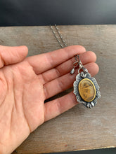 Load image into Gallery viewer, Dendritic Agate set in 22k gold