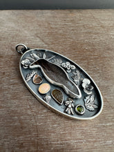 Load image into Gallery viewer, Forest crow necklace