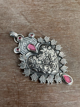 Load image into Gallery viewer, Garnet Sacred Heart pendant