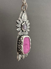 Load image into Gallery viewer, Cobalto Calcite and Ruby Medallion