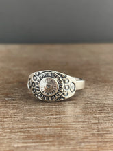 Load image into Gallery viewer, Open eye ring size 9