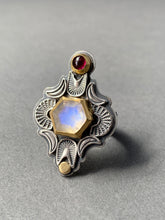 Load image into Gallery viewer, Moonstone and tourmaline ring set in 22k gold