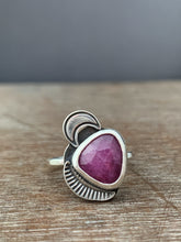 Load image into Gallery viewer, Pink sapphire with moon accent size 7.5