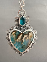 Load image into Gallery viewer, Plume agate Sacred heart