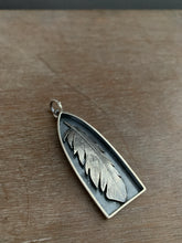 Load image into Gallery viewer, Feather shrine