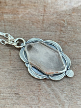 Load image into Gallery viewer, Tibetan quartz medallion
