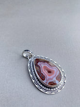 Load image into Gallery viewer, Tee pee canyon agate medallion