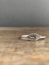 Load image into Gallery viewer, Crescent Eye stacking ring