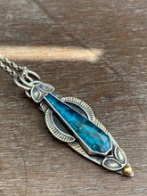 Load image into Gallery viewer, Apatite medallion