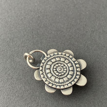 Load image into Gallery viewer, Opal pendant