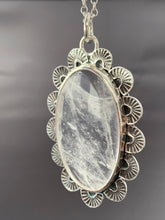 Load image into Gallery viewer, Quartz pendant