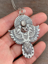 Load image into Gallery viewer, Faceted Moonstone owl
