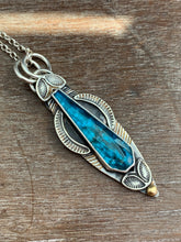 Load image into Gallery viewer, Apatite medallion