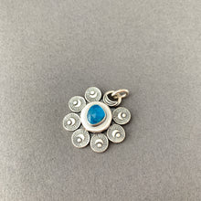 Load image into Gallery viewer, Apatite moon pendant