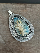 Load image into Gallery viewer, Birds and cloud pendant