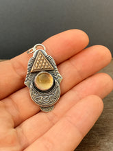 Load image into Gallery viewer, Small Smokey quartz pendant