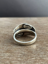 Load image into Gallery viewer, Size 7.5 ring