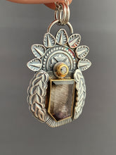 Load image into Gallery viewer, Melody Stone and Moissanite Set in 22k Gold