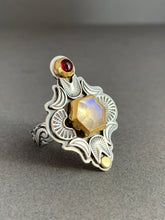 Load image into Gallery viewer, Moonstone and tourmaline ring set in 22k gold