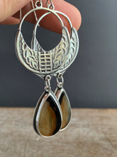 Load image into Gallery viewer, Montana agate earrings