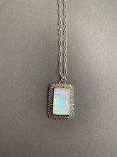 Load image into Gallery viewer, Moonstone pendant