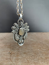 Load image into Gallery viewer, Moonstone elaborate pendant