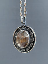 Load image into Gallery viewer, Included quartz double sided medallion
