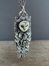 Load image into Gallery viewer, Owl Queen 2