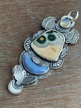 Load image into Gallery viewer, Moth Moon Medallion