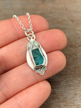 Load image into Gallery viewer, Apatite crystal charm pendant