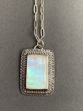 Load image into Gallery viewer, Moonstone pendant