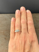 Load image into Gallery viewer, Feather ring size 8