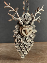 Load image into Gallery viewer, Owl Queen of the forest