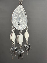 Load image into Gallery viewer, Seed pods Medallion