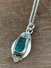 Load image into Gallery viewer, Apatite crystal charm pendant