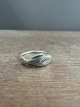 Load image into Gallery viewer, Fish Ring
