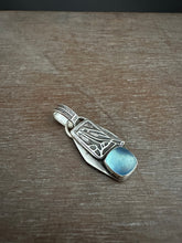 Load image into Gallery viewer, Delicate Bird pendant
