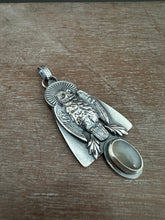Load image into Gallery viewer, Helen the owl and a moonstone
