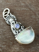 Load image into Gallery viewer, Mysterious Woman Pendant
