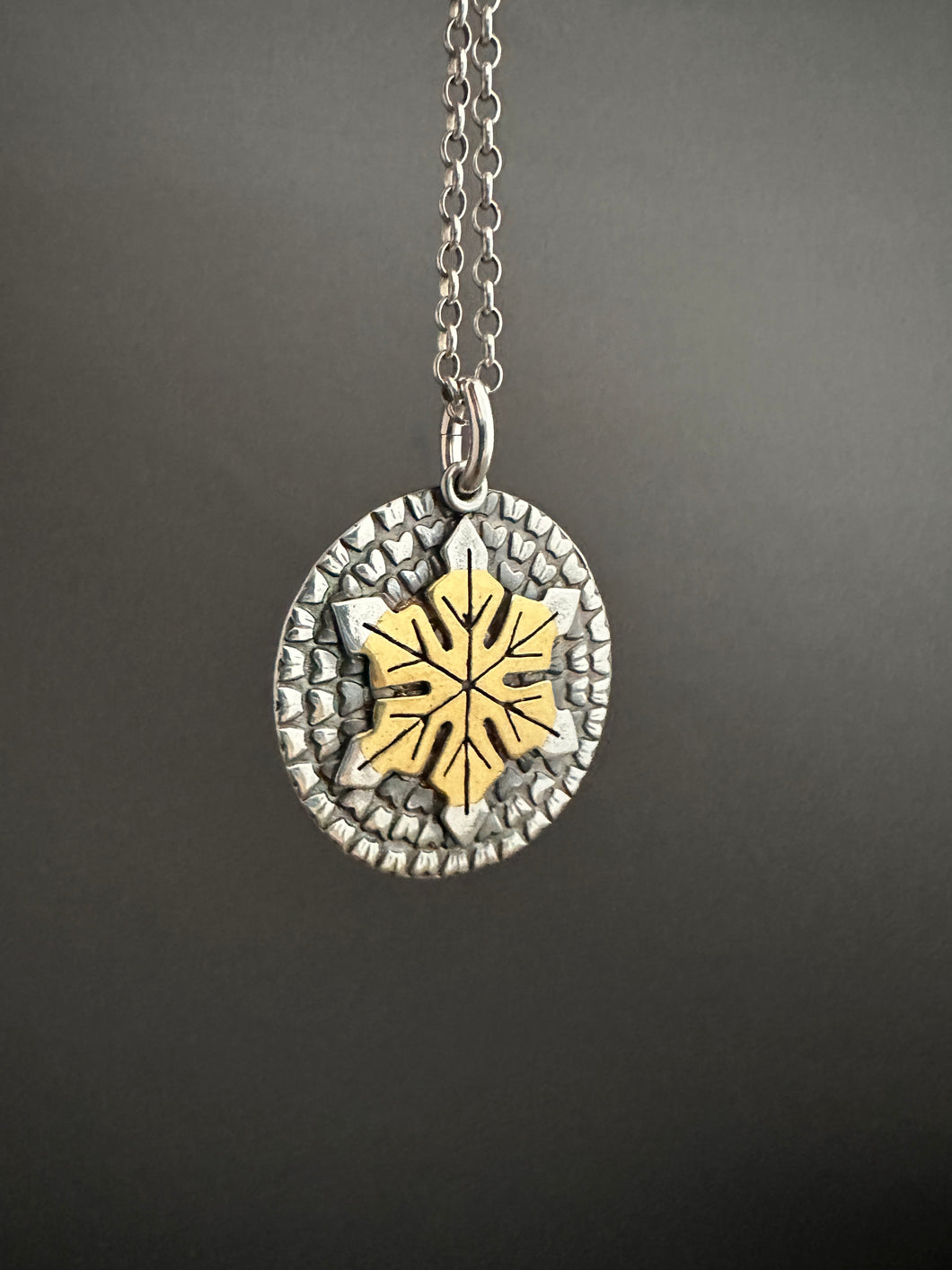 Single Snowflake with Gold