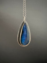 Load image into Gallery viewer, Labradorite pendant
