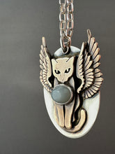 Load image into Gallery viewer, Kitty Pet with Small wings
