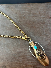 Load image into Gallery viewer, Textured Large link Brass chain
