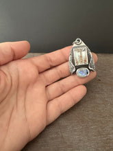 Load image into Gallery viewer, Quartz wing necklace
